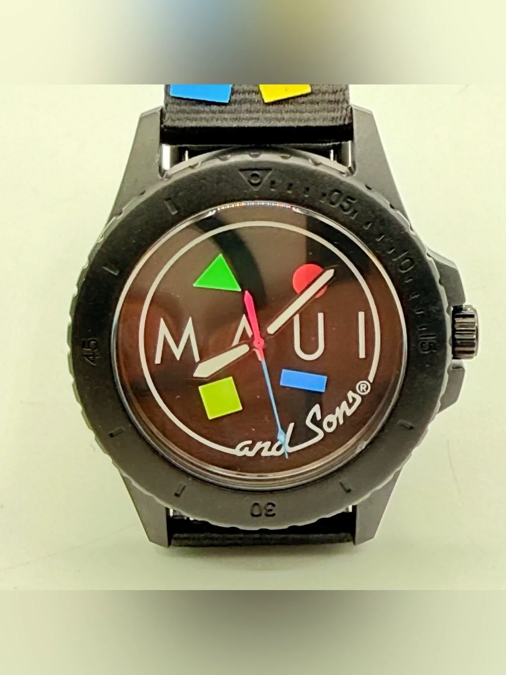 Fossil x Maui and Sons LE1150 Solar Watch Limited Edition 80s Retro 1036/1340
